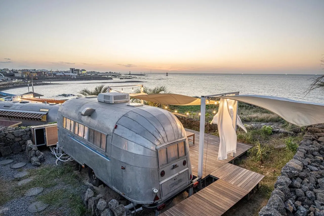 Beachboys - Retro Caravan Airstream Jeju