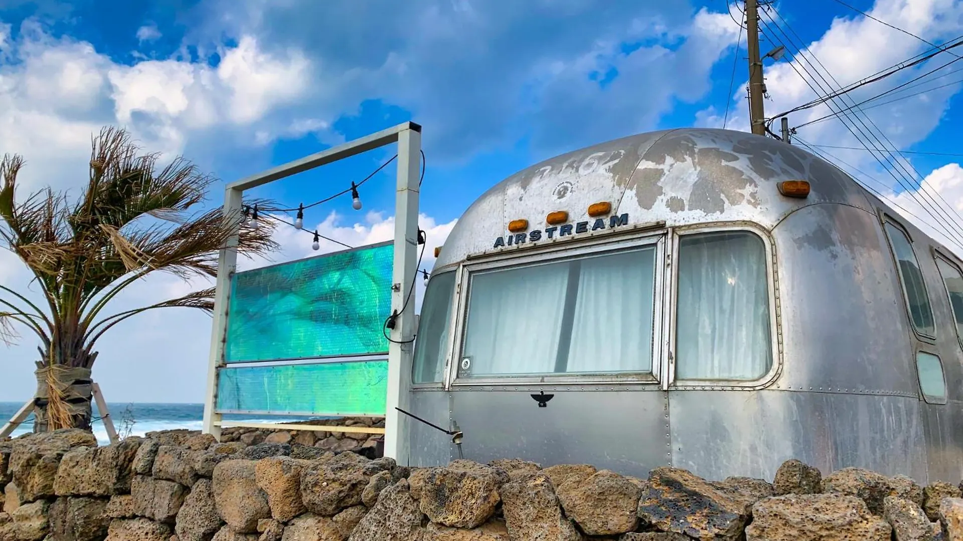 Daire Beachboys - Retro Caravan Airstream Jeju Güney Kore