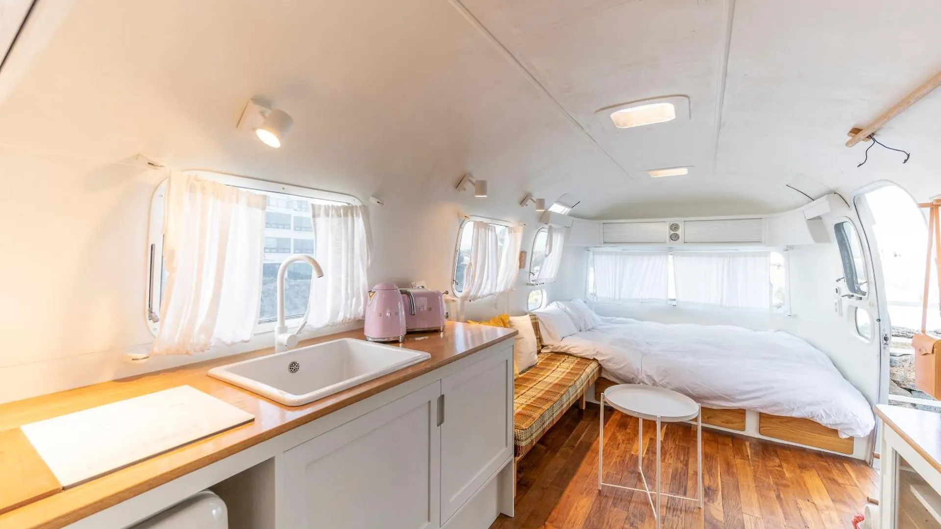 Lejlighed Beachboys - Retro Caravan Airstream Jeju